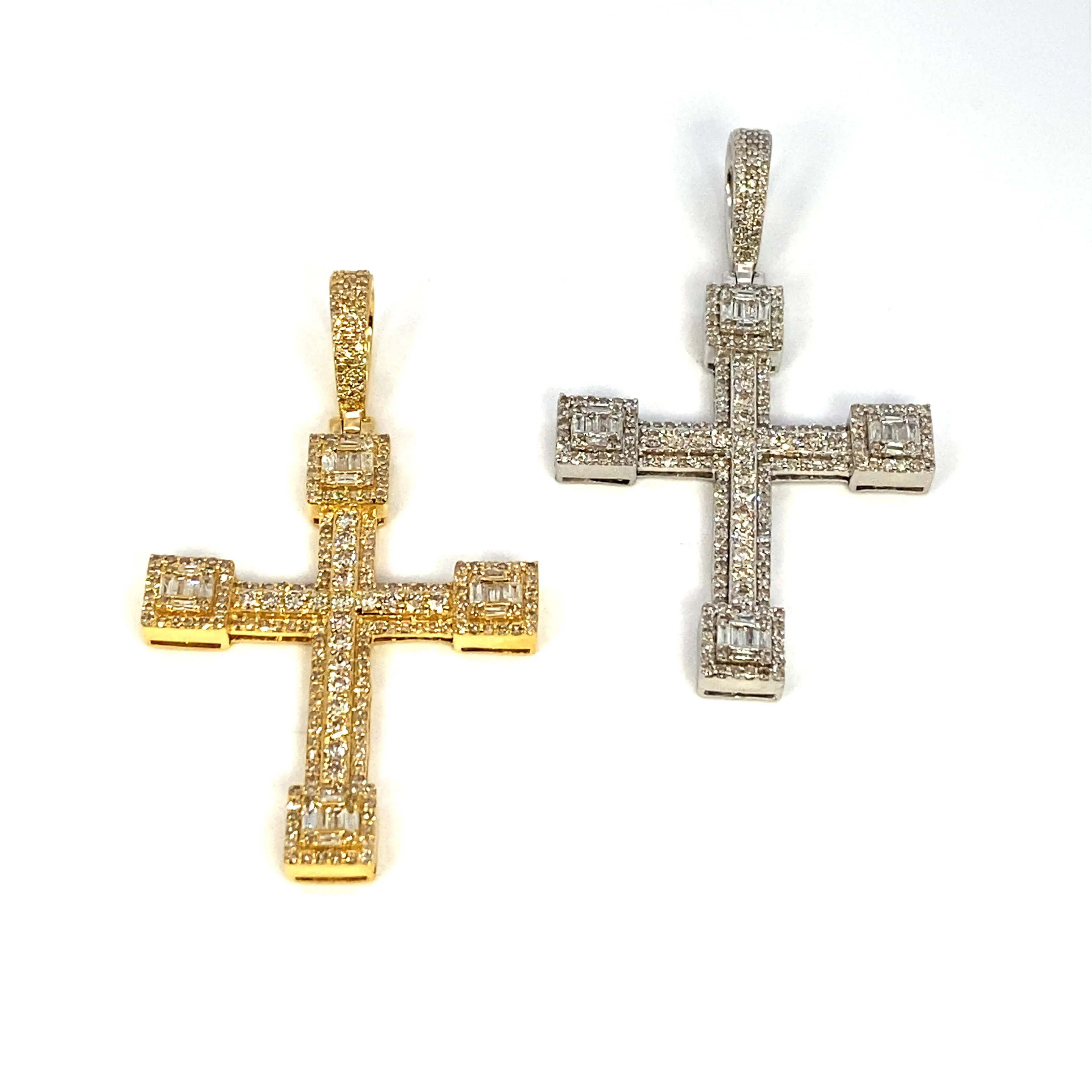 14K Bold Cross Diamond Pendant