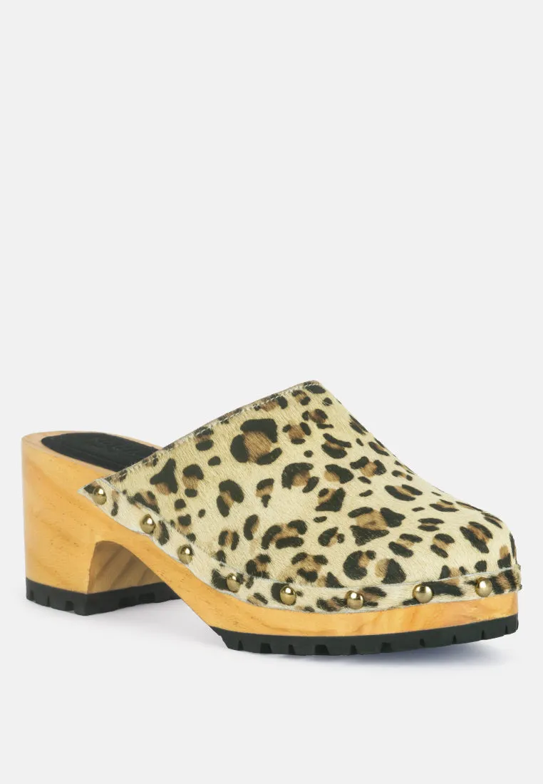 Acer Fine Suede Printed Leopard Clogs Slides In Beige By Ruw