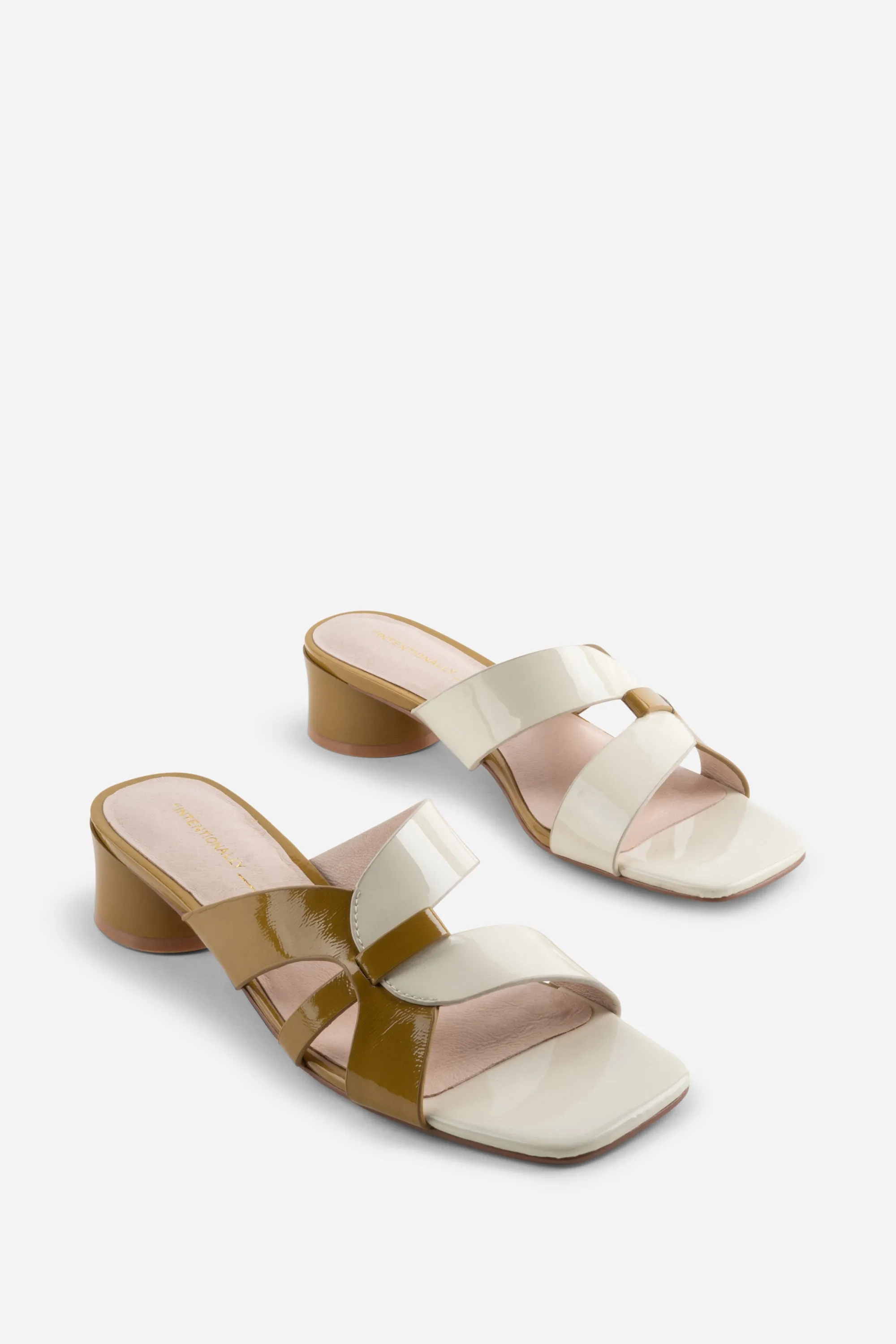 BEATRIX HEELED SANDAL