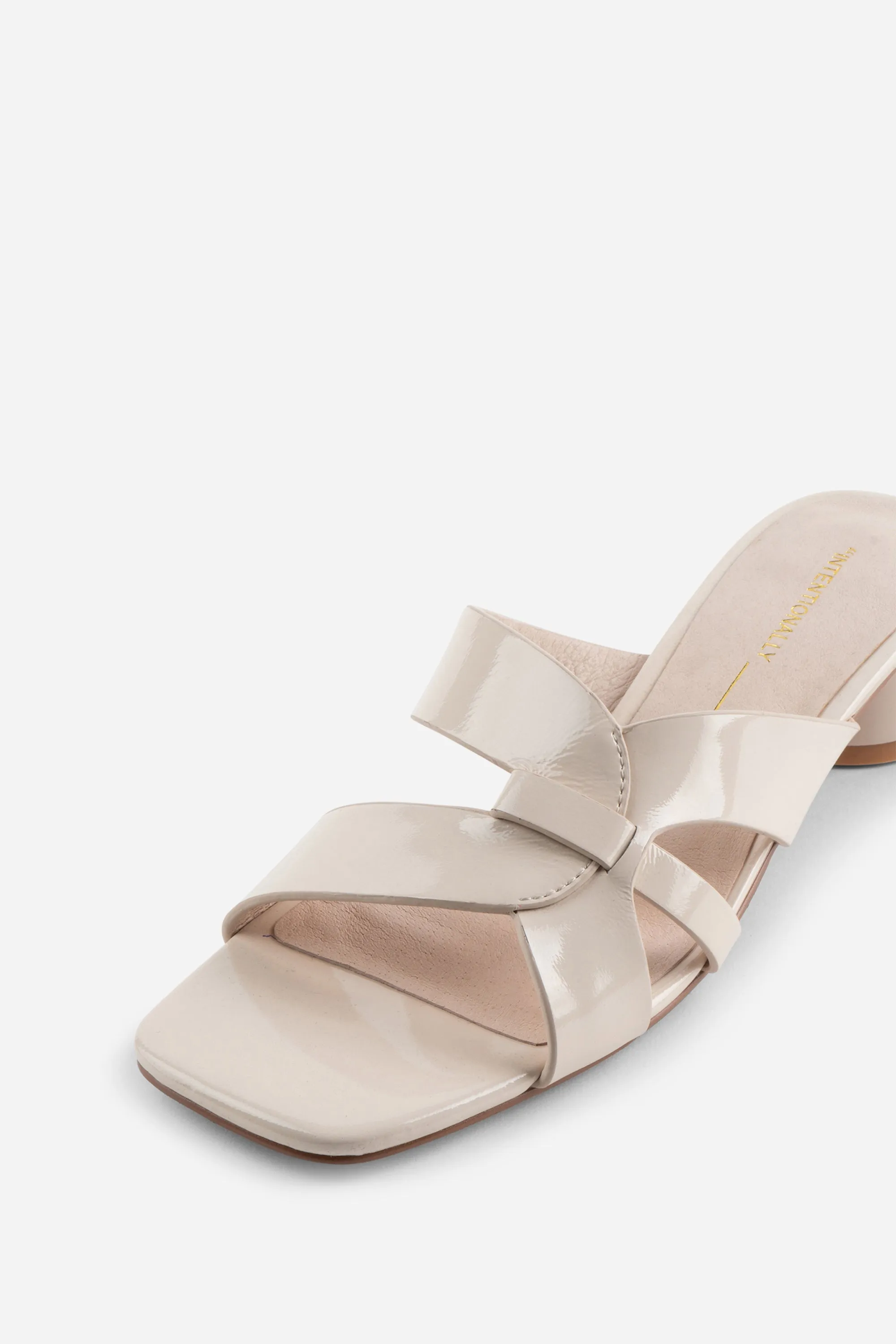 BEATRIX HEELED SANDAL