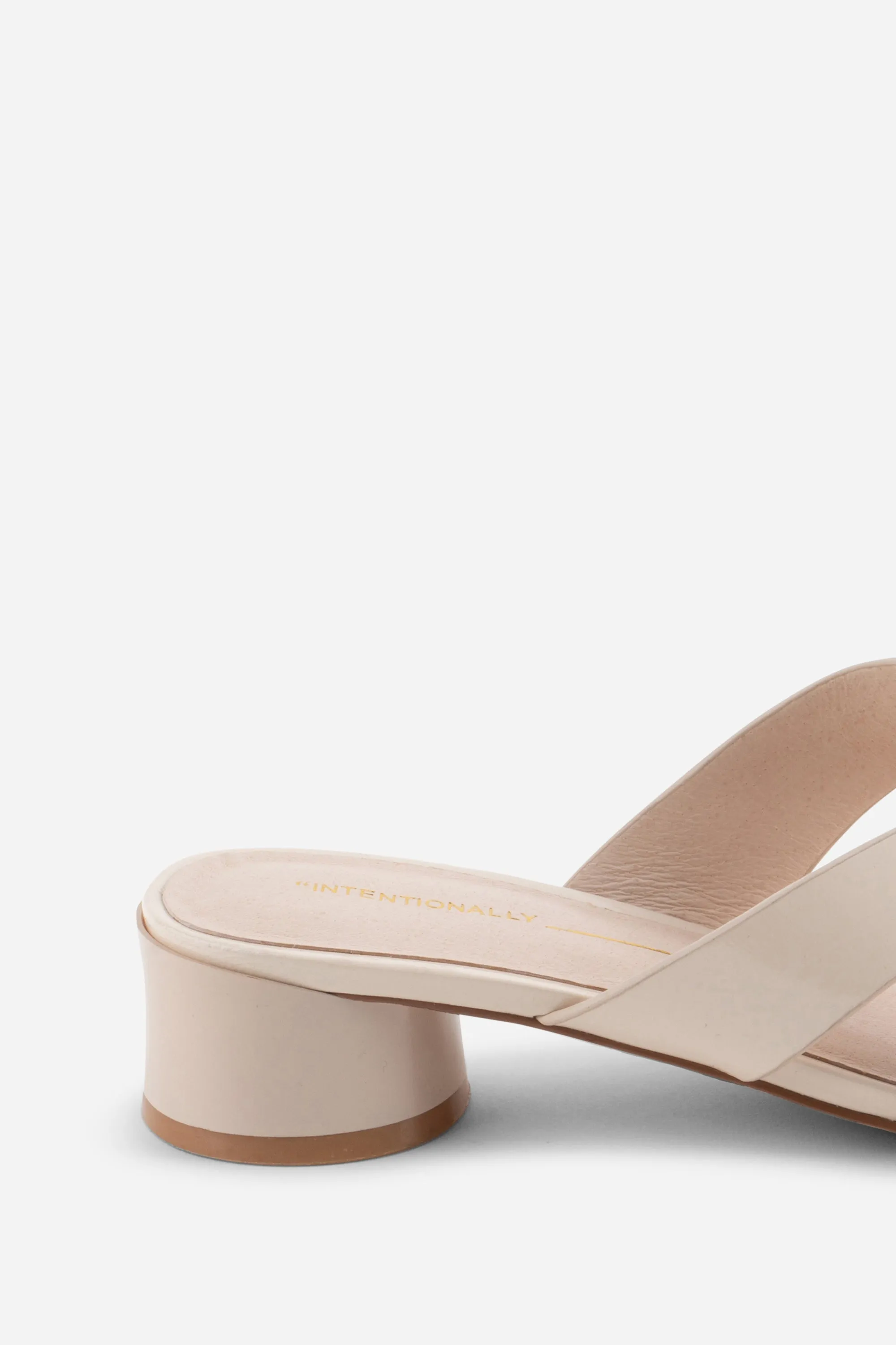 BEATRIX HEELED SANDAL