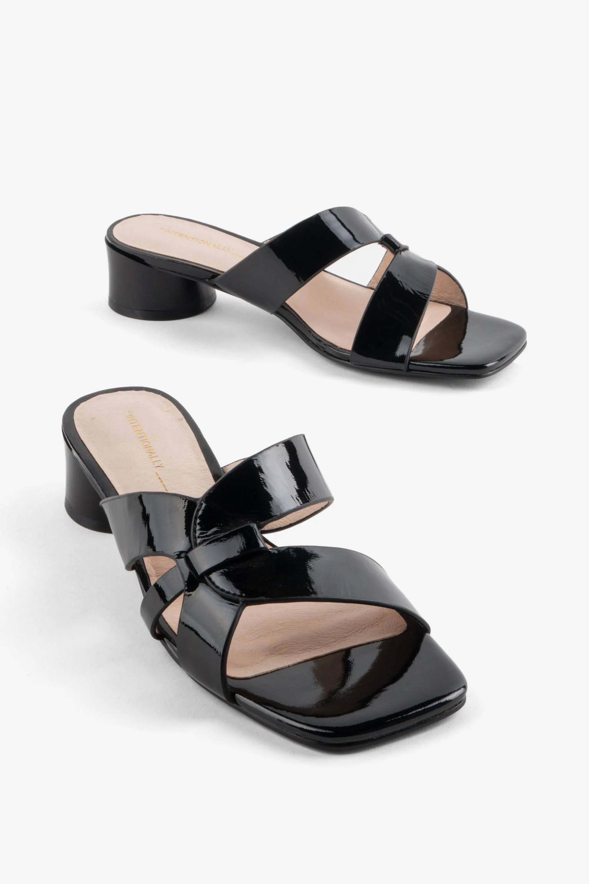 BEATRIX HEELED SANDAL