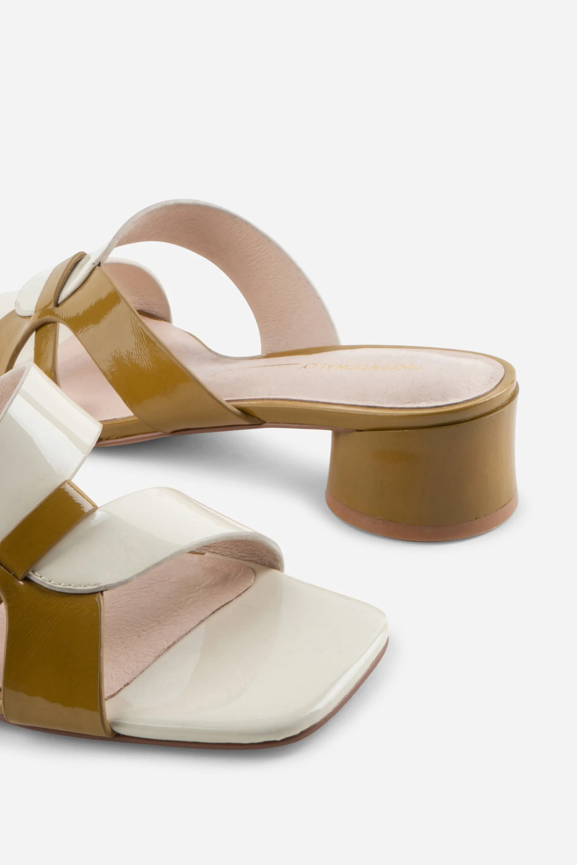 BEATRIX HEELED SANDAL