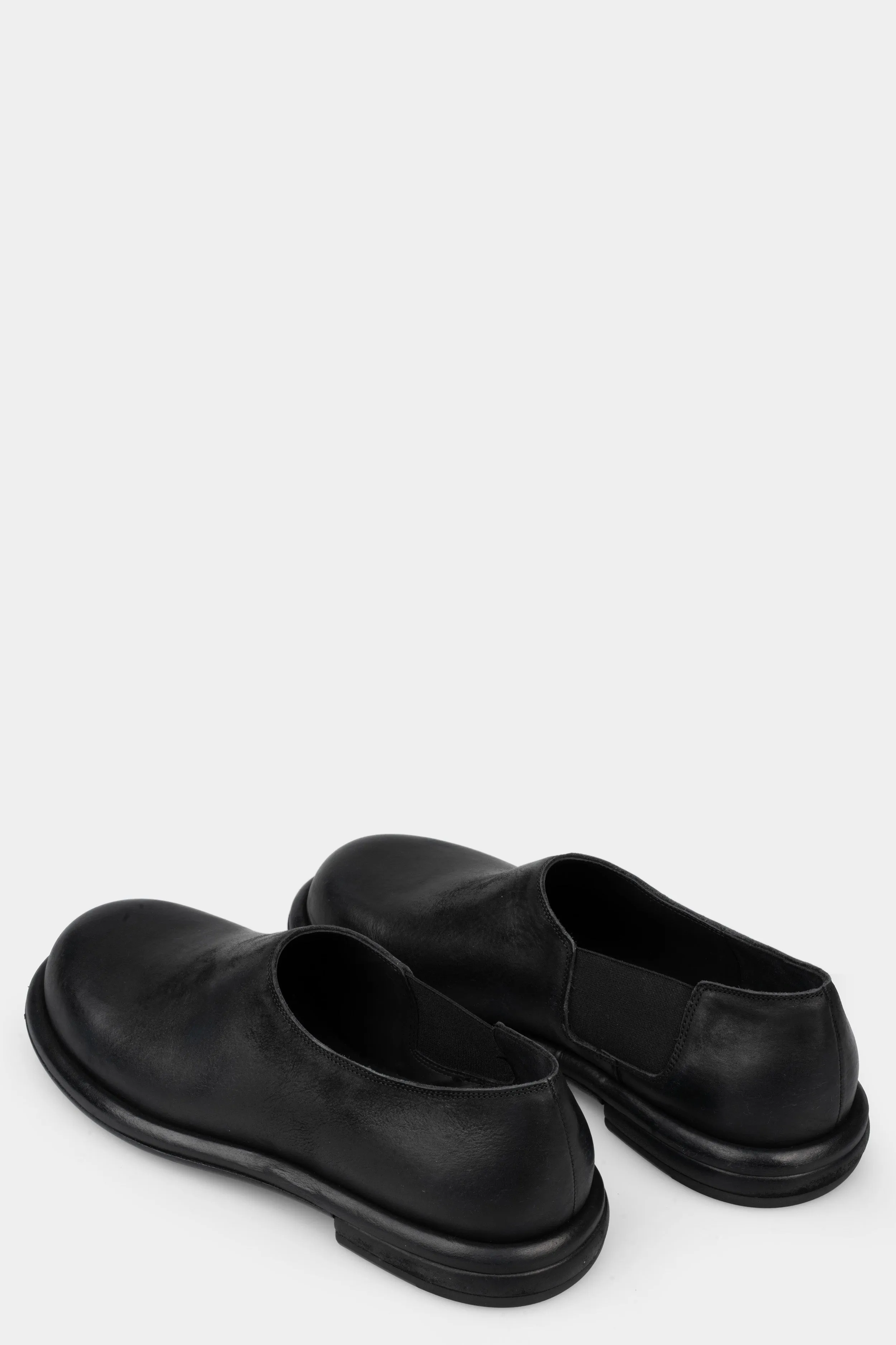 Chelsea Slip-on leather shoes