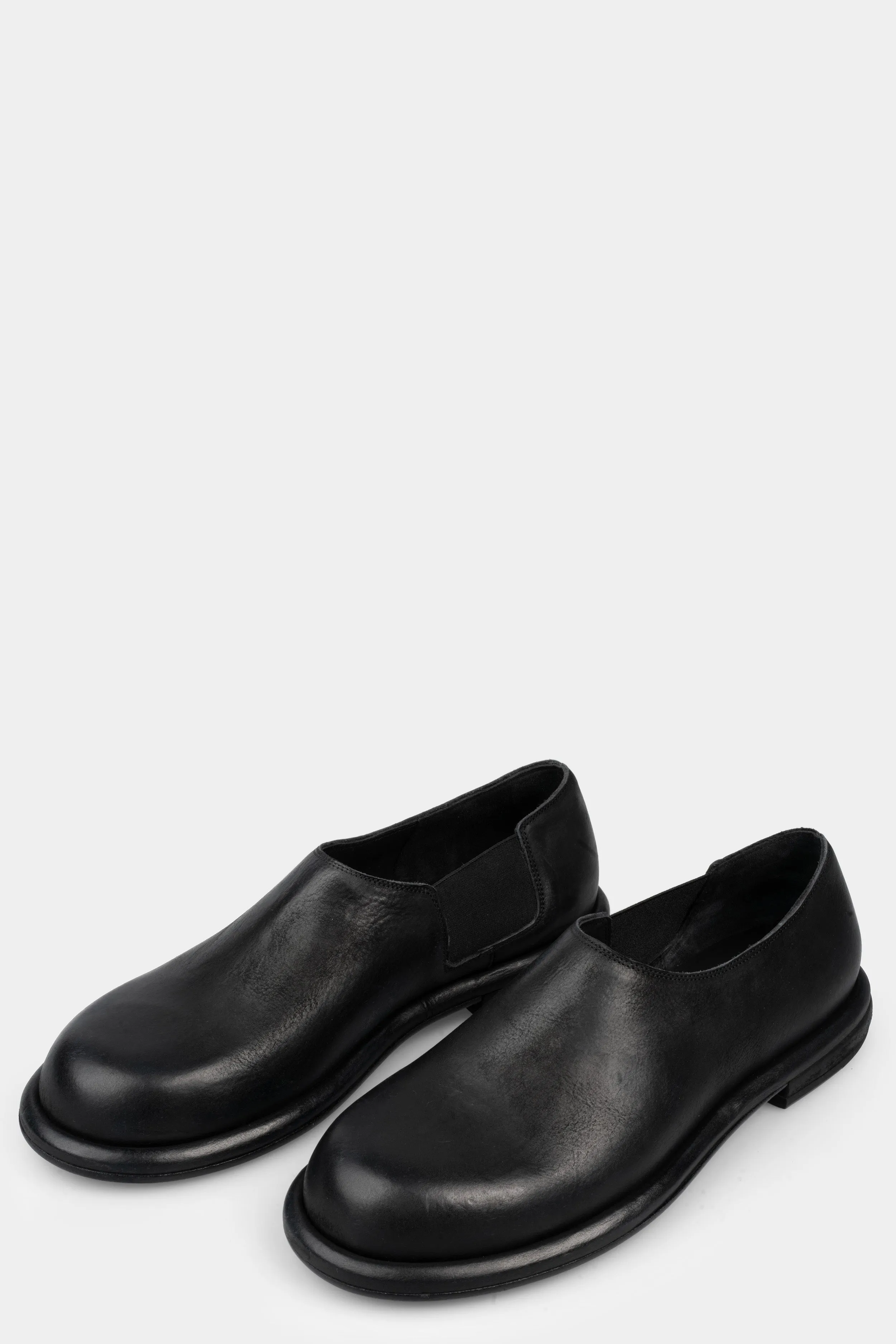Chelsea Slip-on leather shoes
