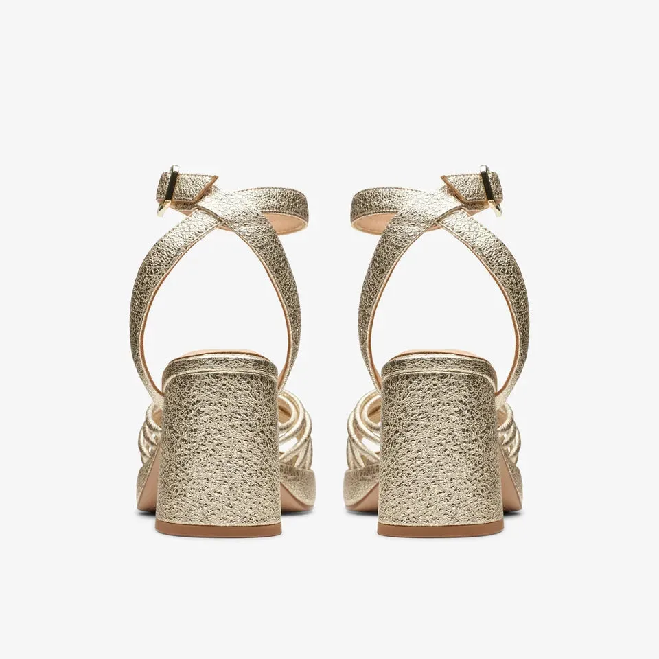Clarks Women's Ritzy75 Faye Champagne 26176328