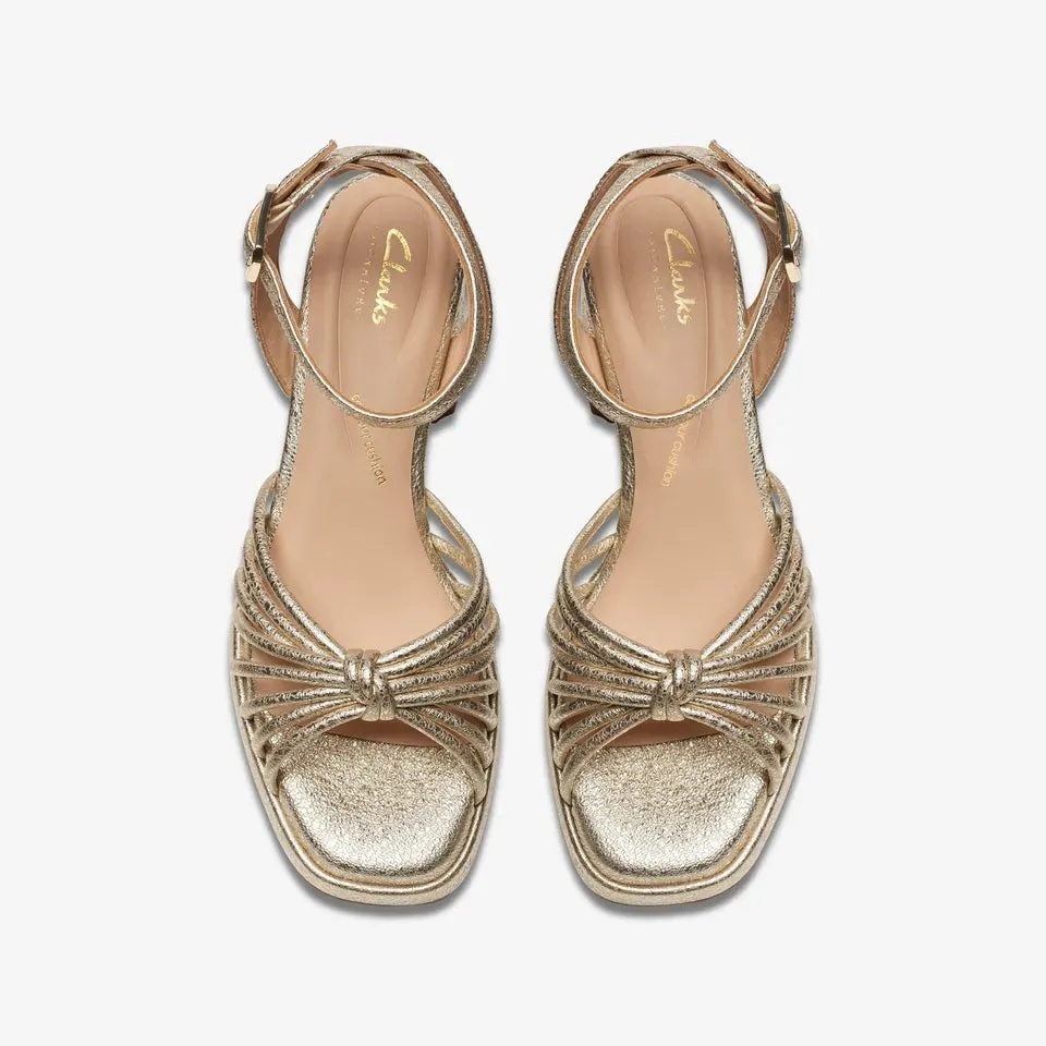 Clarks Women's Ritzy75 Faye Champagne 26176328
