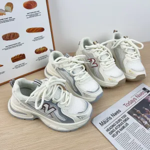 Contrast Letter Lace Up Athletic Shoes
