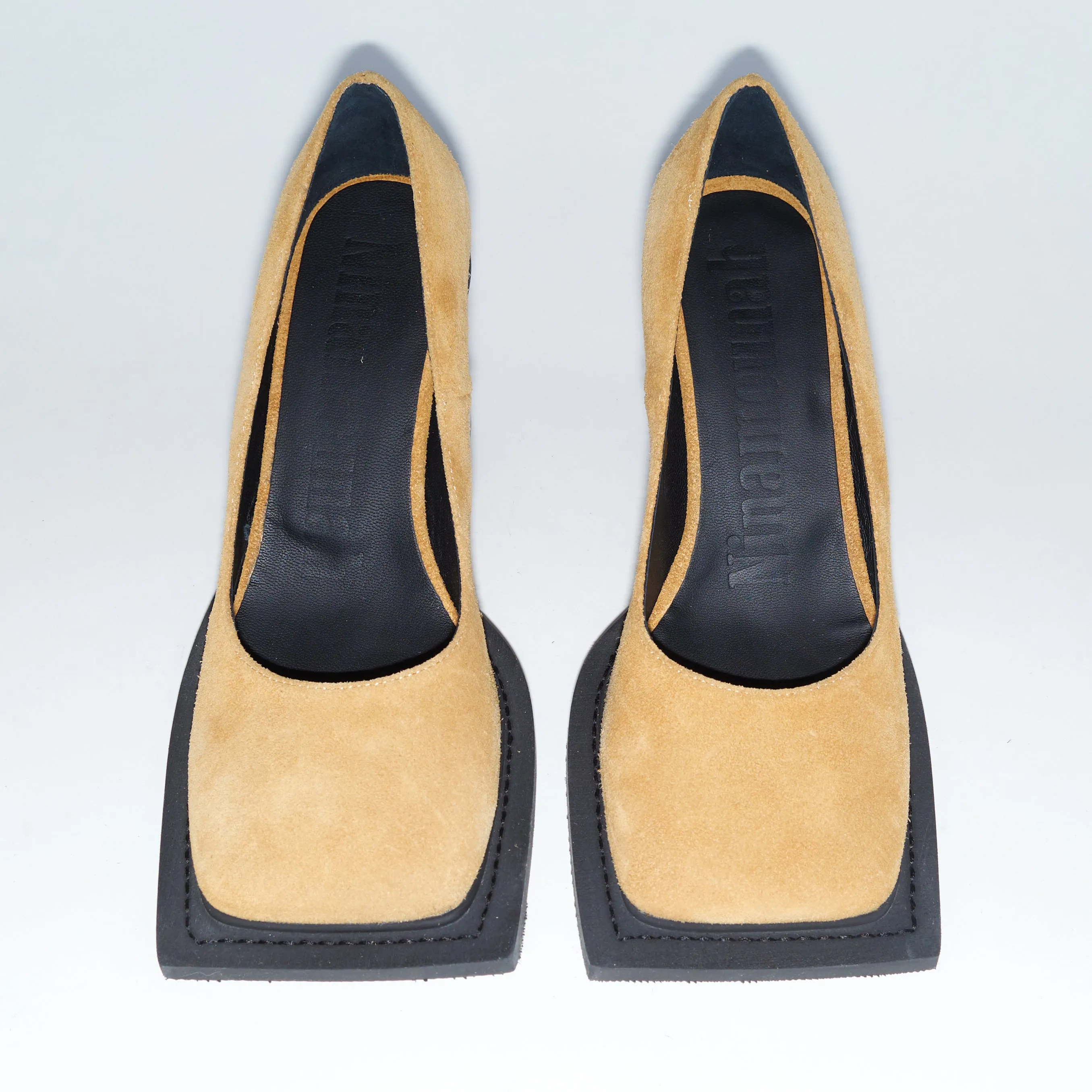 Howl in Suede Beige