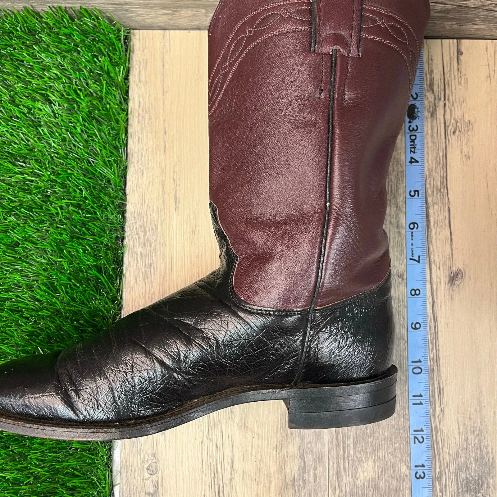Justin Women - Size 7B - Vintage Purple Smooth Ostrich Cowboy Boots Style 2198