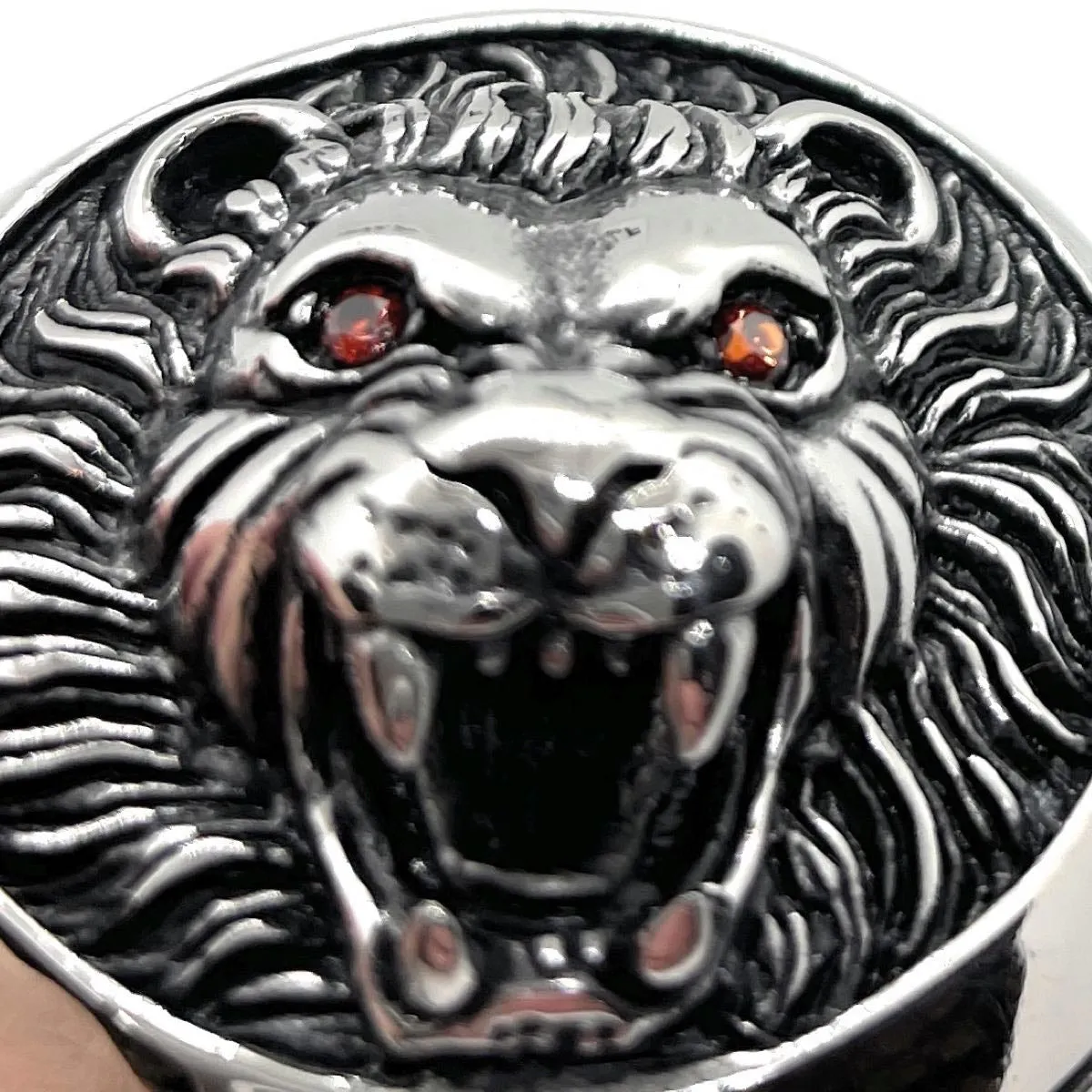 'Leonidas' Big & Bold Lion Bracelet (bangle021)