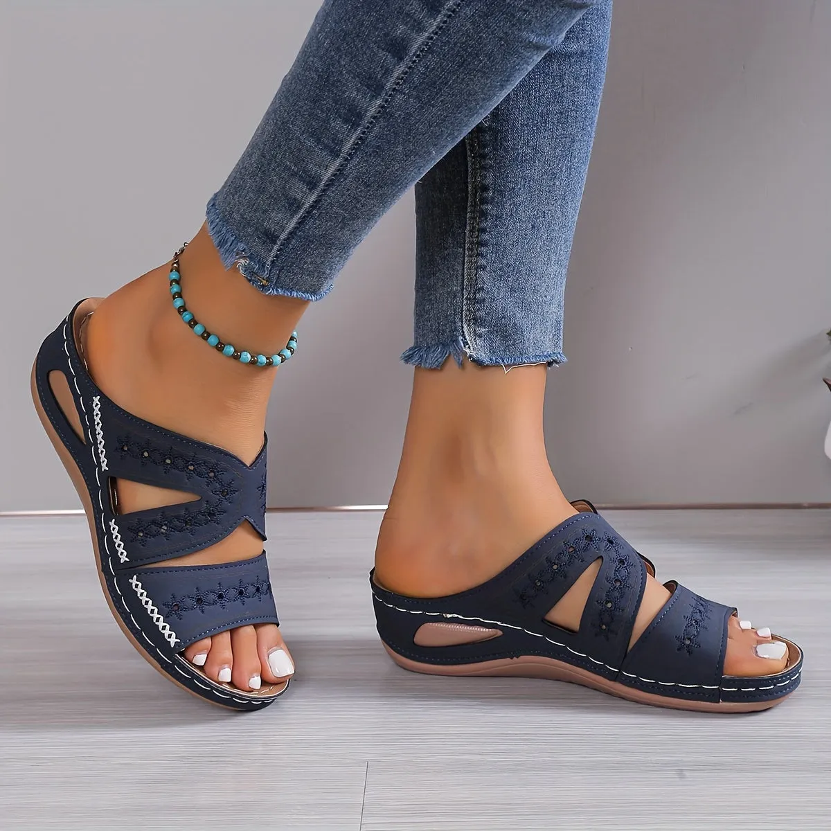 MARYANA | COMFORTABLE ORTHOPAEDIC SANDALS