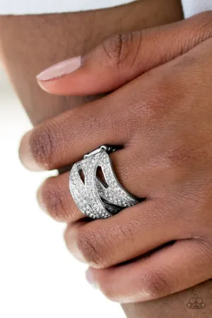 Paparazzi Life In The Glitter Lane Ring White