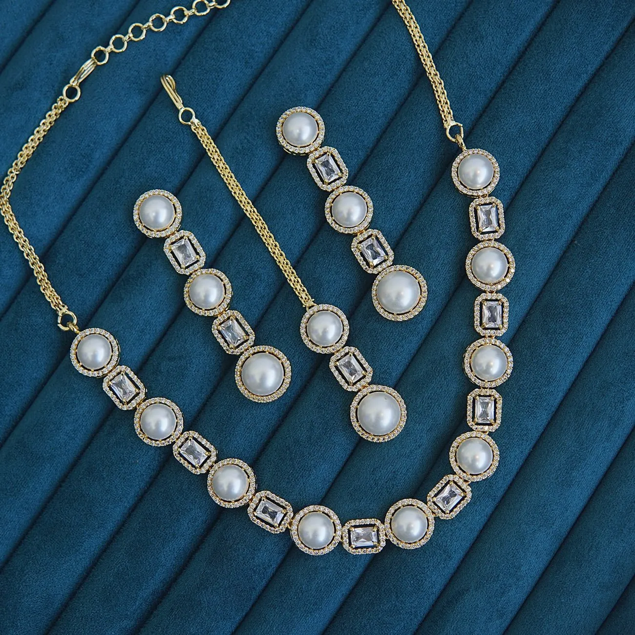 Pearl & Zirconia Diamond Necklace Set