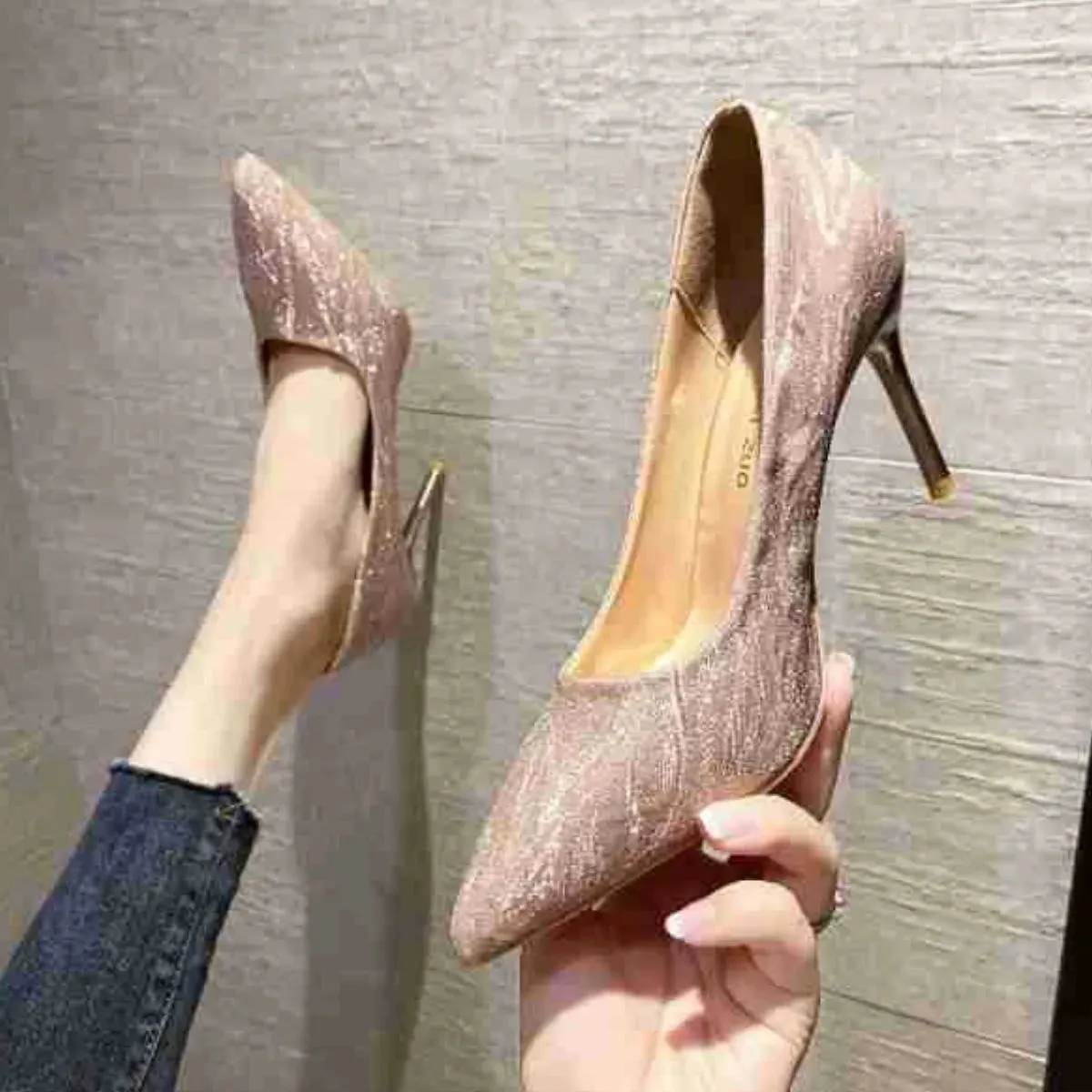 Round Toe Kitten Heels Pumps