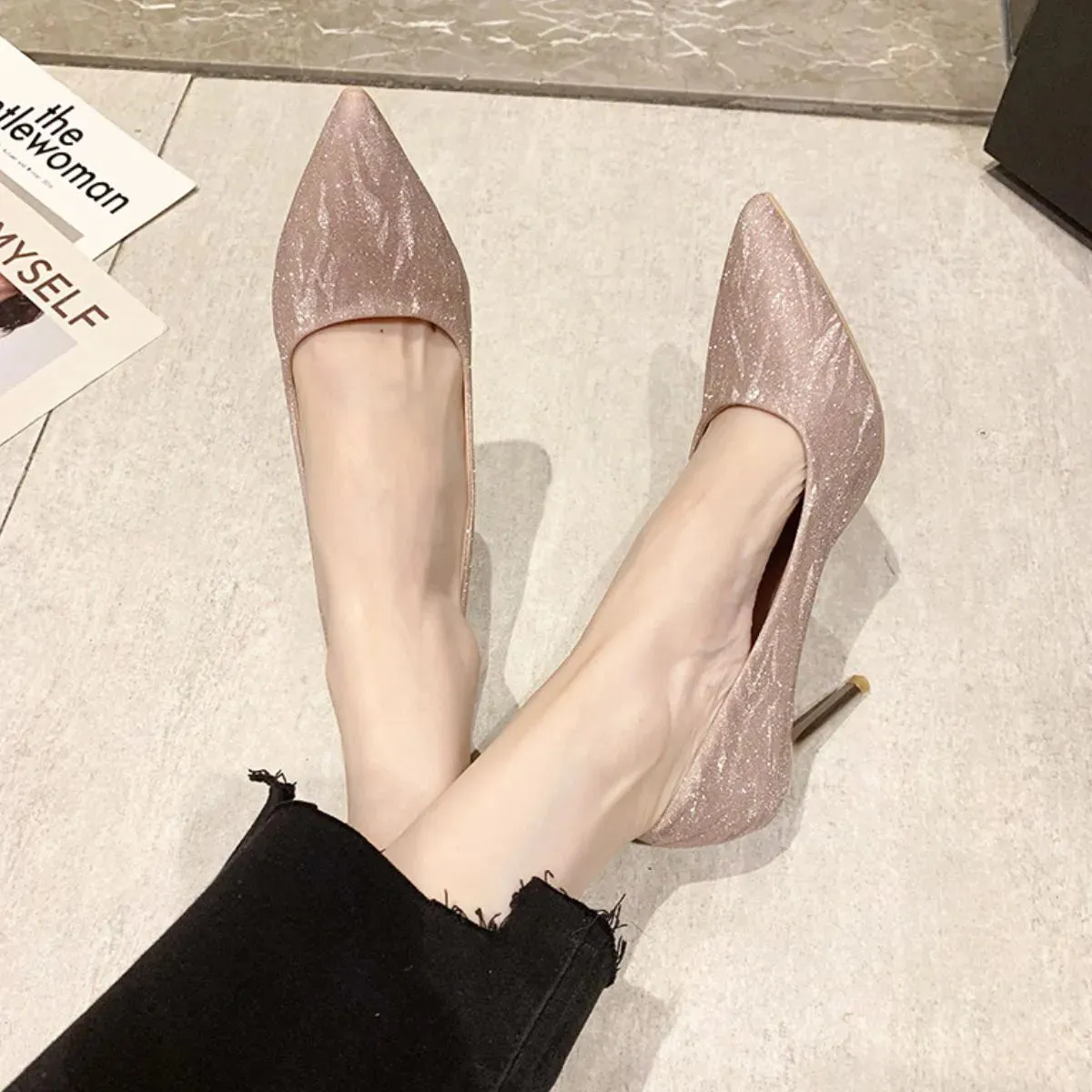 Round Toe Kitten Heels Pumps