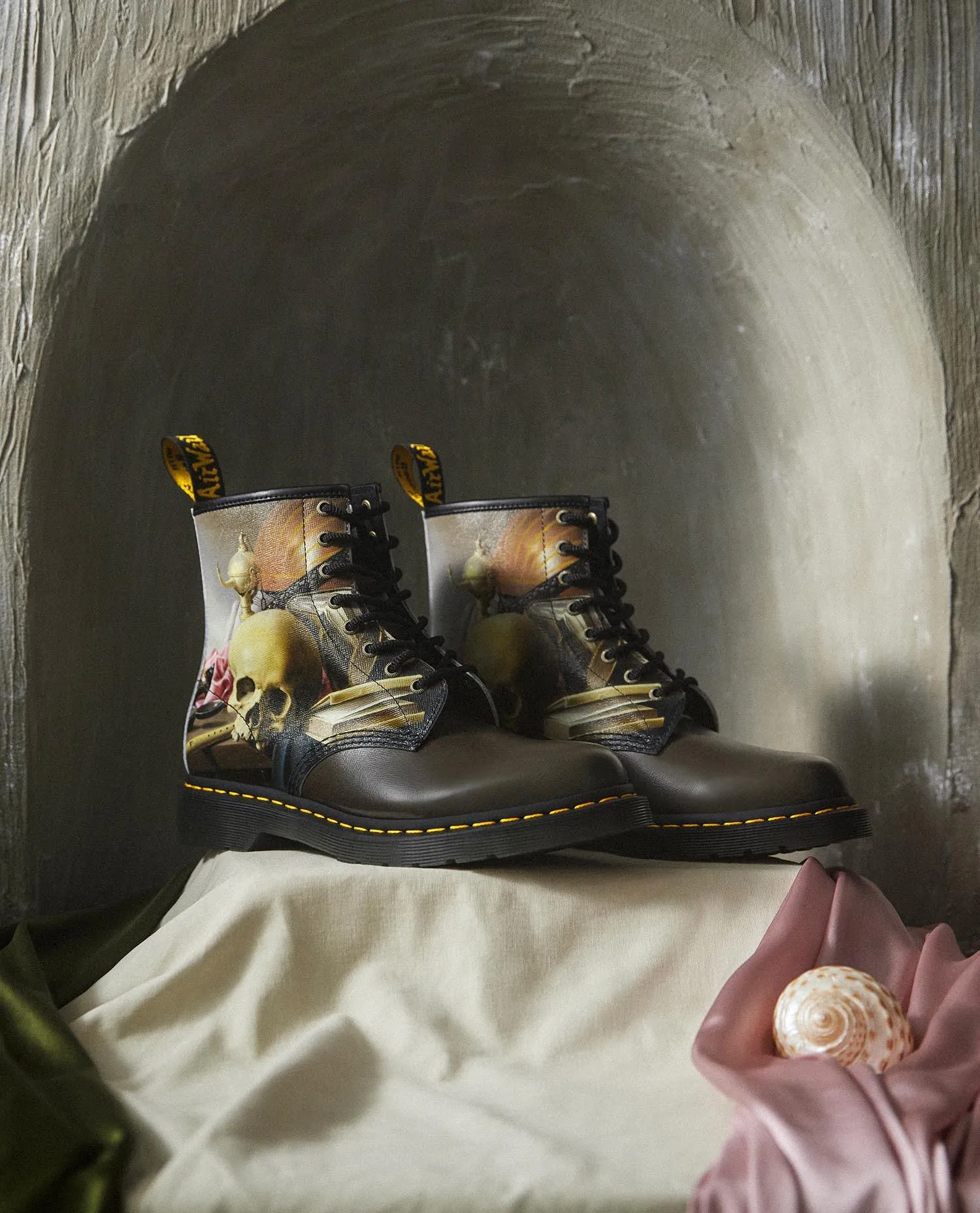 THE NATIONAL GALLERY 1460 HARMEN STEENWYCK LEATHER Ankle BOOTS