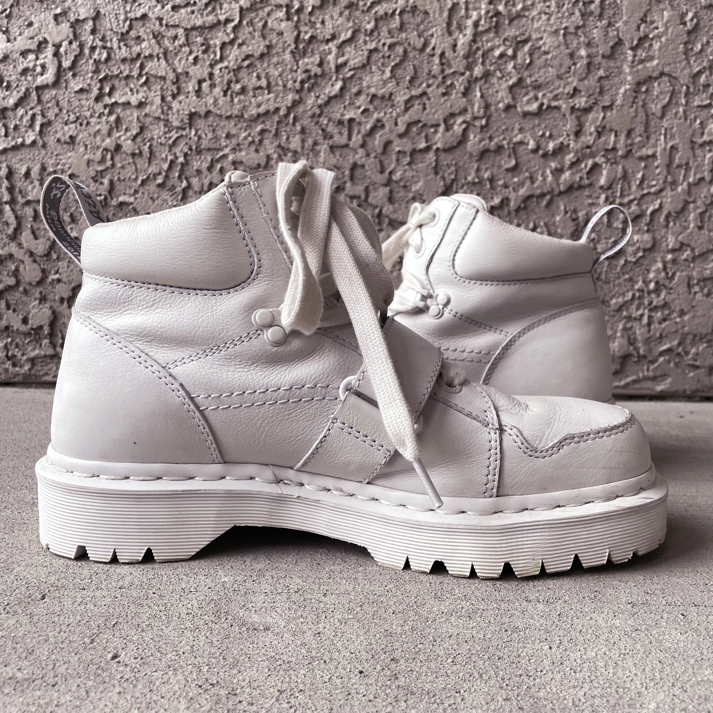 White Zuma II