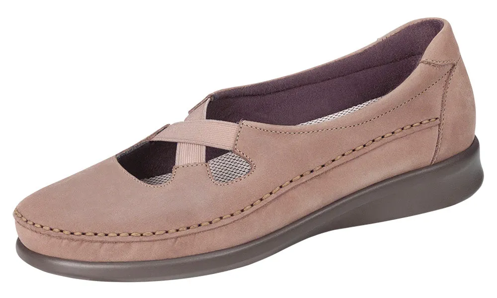 Women's Crissy Slip On Loafer in Praline