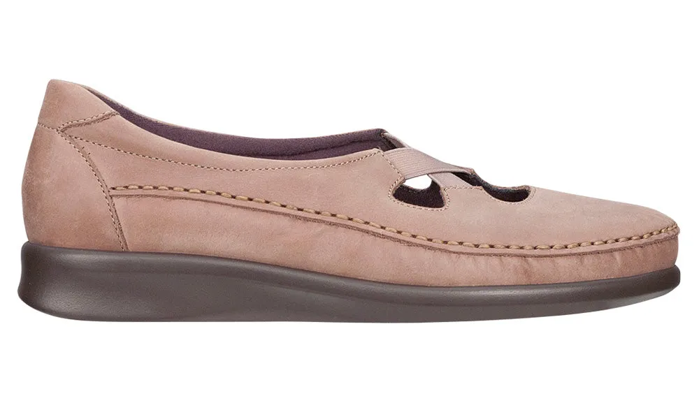 Women's Crissy Slip On Loafer in Praline