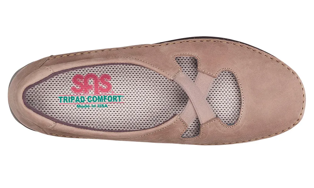 Women's Crissy Slip On Loafer in Praline